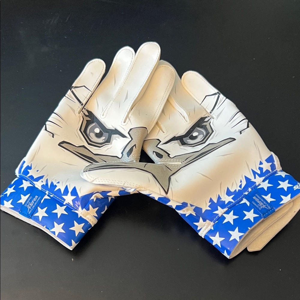 Rare Under Armour Spotlight “American Eagle” Football Gloves. Mens Sz LG